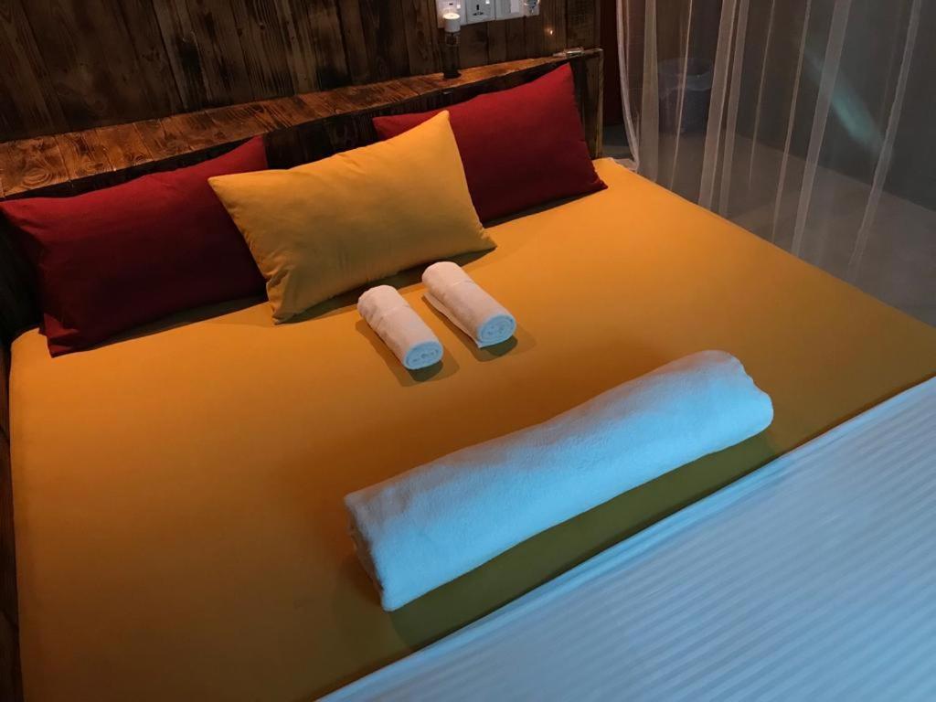 La Pinchi " Pinchi'S Bed " Hotel กัมโปลา ภายนอก รูปภาพ