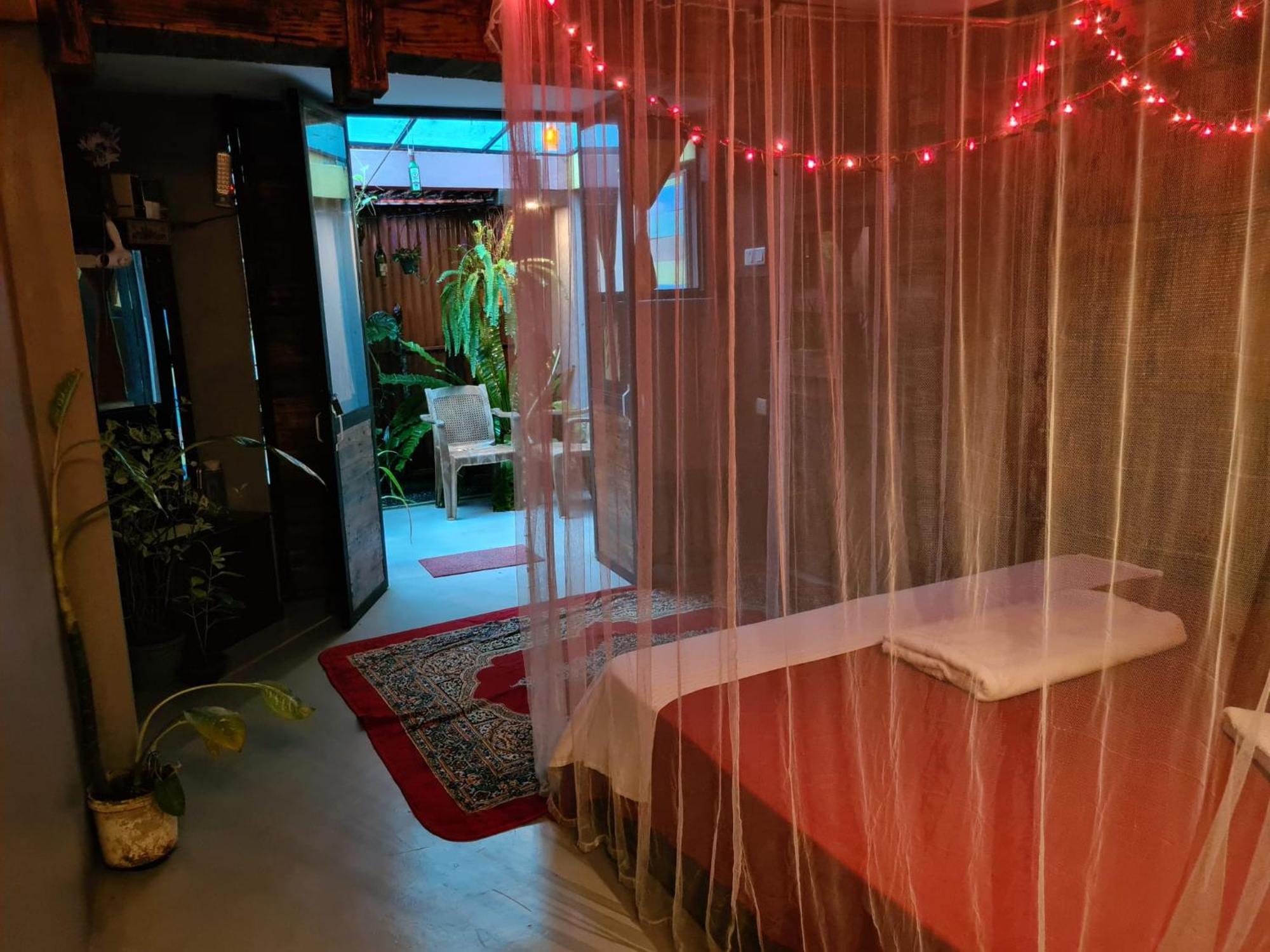 La Pinchi " Pinchi'S Bed " Hotel กัมโปลา ภายนอก รูปภาพ